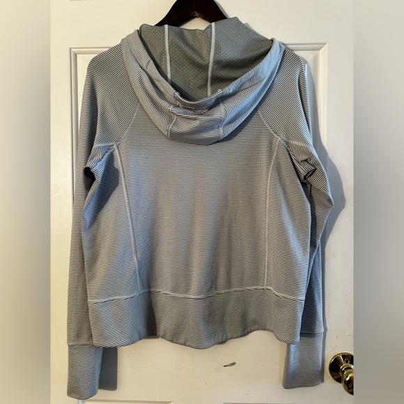 ATHLETA Retro Lightweight Gray Striped Hoodie Kangaroo Pocket Polka Dot MED NICE - Picture 8 of 14